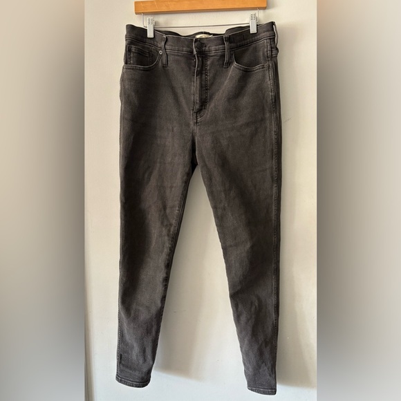 Madewell Tall 10” High-Rise Skinny Jeans - Picture 3 of 9